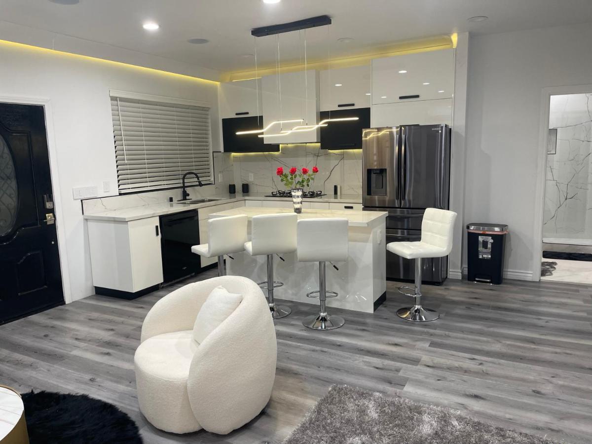 Luxury 2 Bedroom Villa Huntington Beach Exterior photo